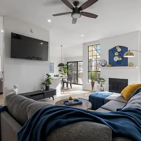 The Bonnie - 5 Bed Near Everything